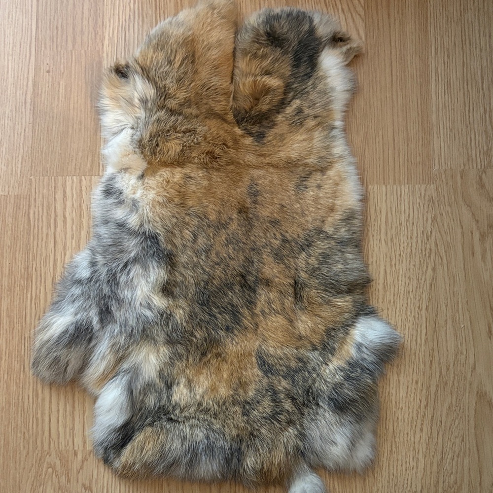 A328 rabbit pelt